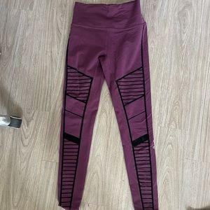 ALO yoga purple leggings